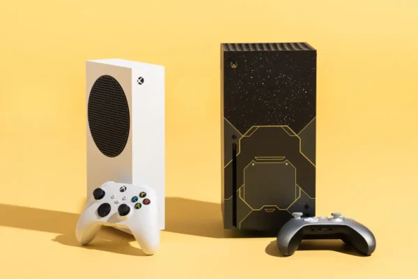 Gaming Gear (Consoles & Controllers)